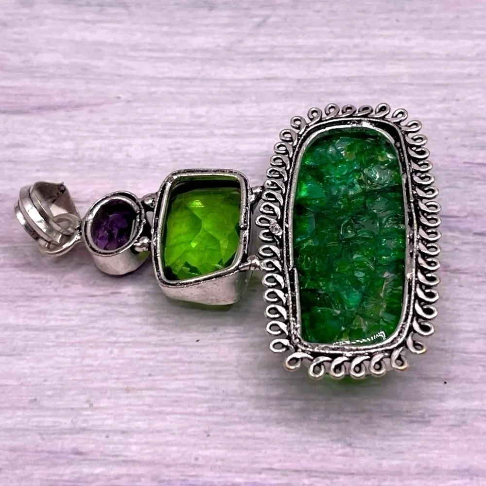 Green Solar Quartz Pendant